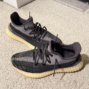 Yeezy carbon worn once